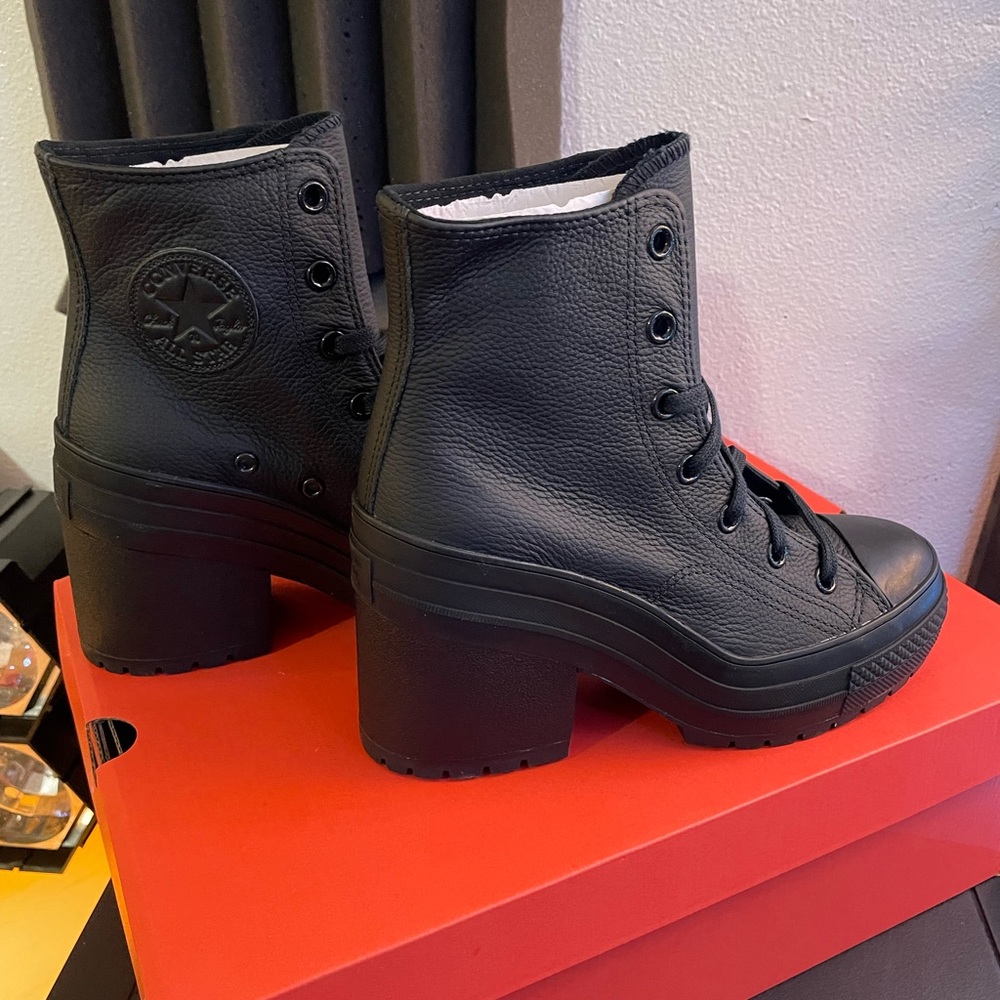 BRAND NEW CONVERSE CHUCK 70 DELUXE HI HEEL UNISEX